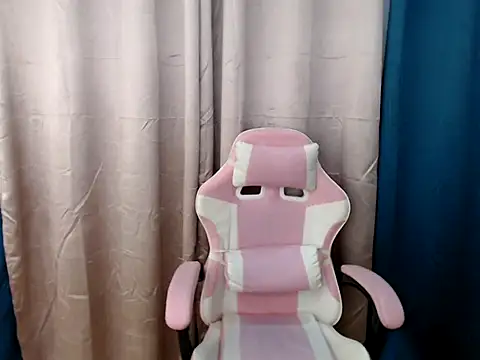 ts_morena02's Webcam Show