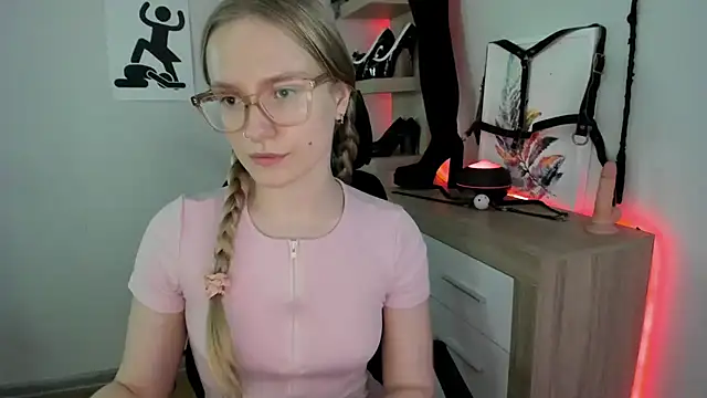 NancyHottie's Webcam Show