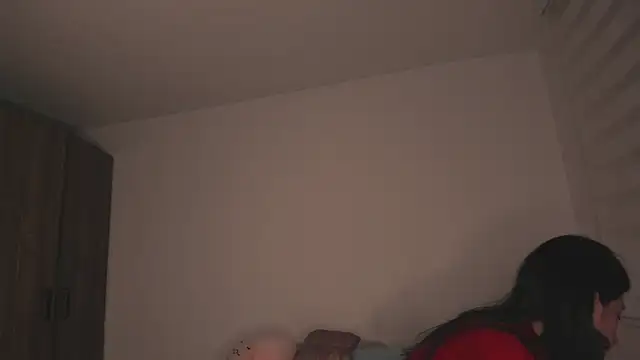 K2xxKrawl Webcamshow