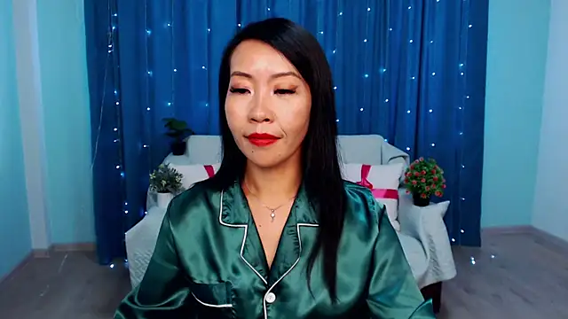 LiaPak's Webcam Show