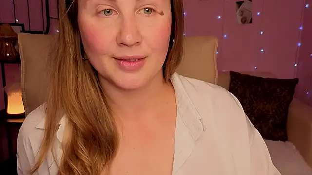 Helens_love 现场性爱视讯表演