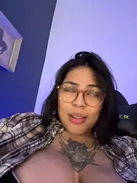 miacanela_xo's Webcam Show