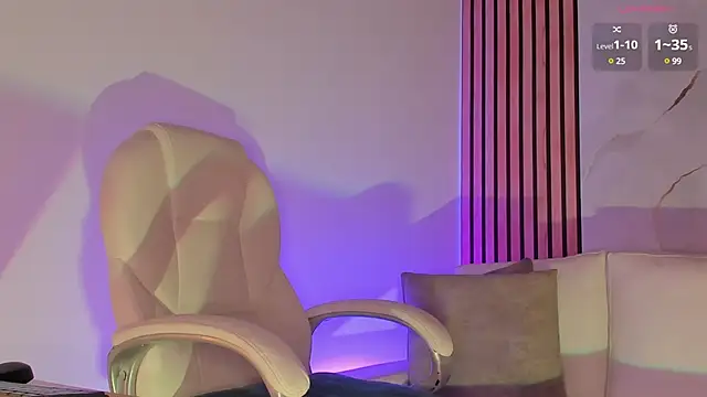 MiaCavallii_'s Webcam Show
