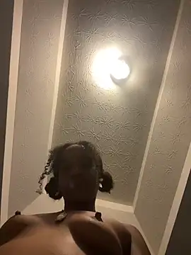LunalustycumslutPornstar's Webcam Show