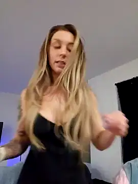 LilyOrion's Webcam Show