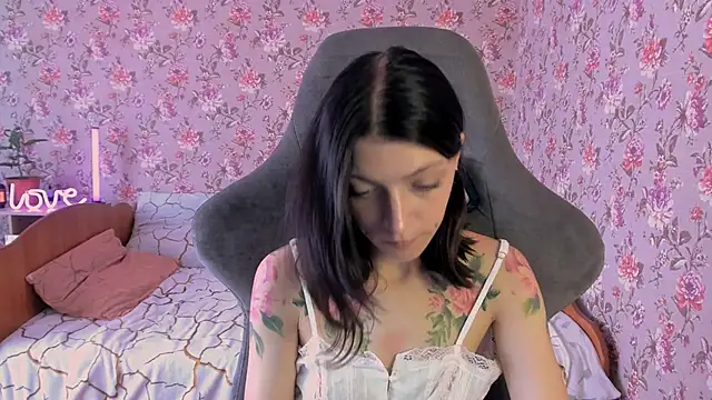 roselolly's Webcam Show