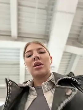 NewLale Webcam-Show