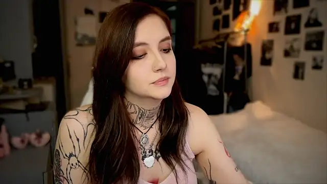 SallyJohnson's Webcam Show