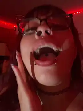 moan4mona Webcam-Show
