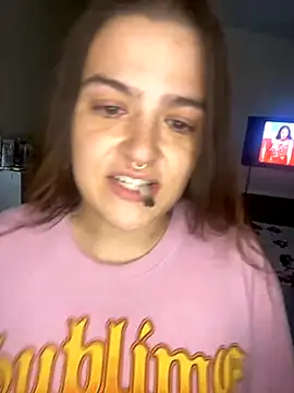 SafeinouterSpace's Webcam Show