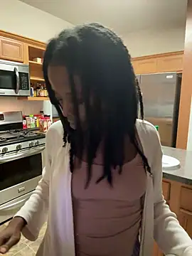 choclatepeaach's Webcam Show