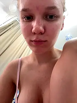 Ketitull's Webcam Show