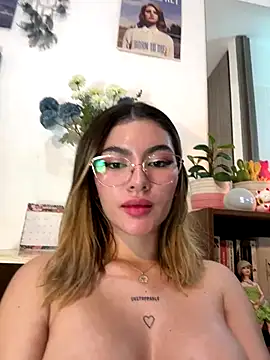 Your_Honeey's Webcam Show