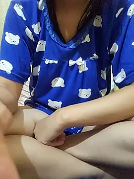 jihane-44's Webcam Show