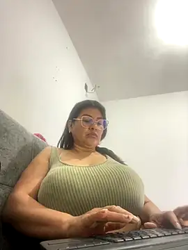 AlexxiaaMat's Webcam Show