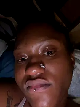 PrettyGal_Tingz's Webcam Show