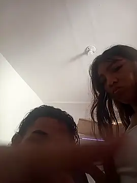 RoomExotic11's Webcam Show