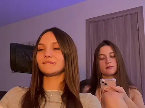 sweety_secret_'s Webcam Show