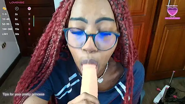 Raquel_jones' Webcam Show