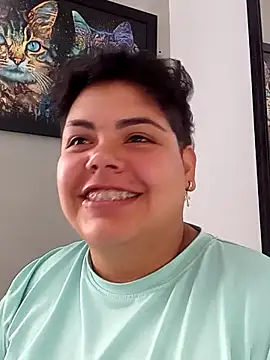 Hailey_Curvy's Webcam Show