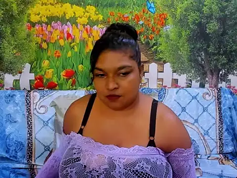 indiandeluxe4u 现场性爱视讯表演