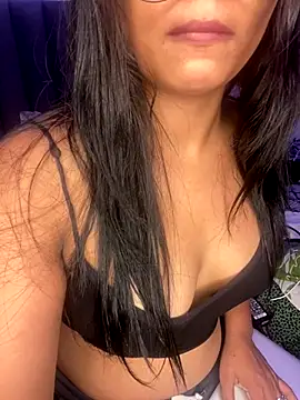 april_0066's Webcam Show