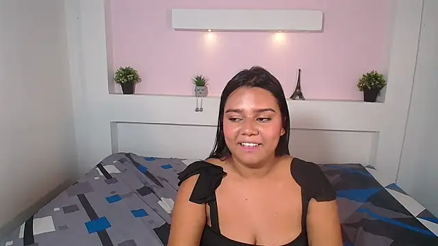 Naty_Kiss23 Adlı Modelin Web Kamerası Şovu