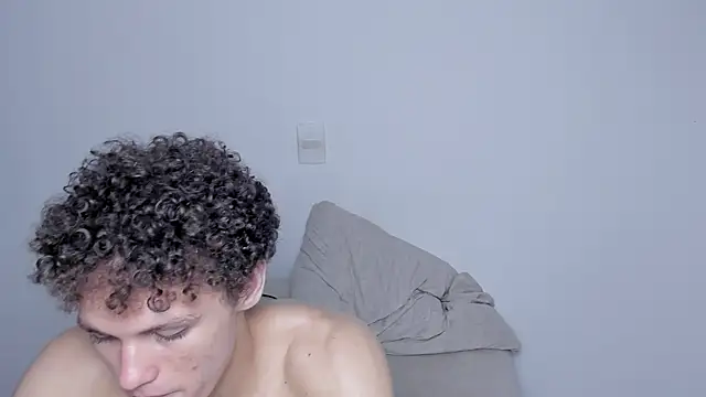 laurent_nova's Webcam Show