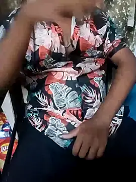 Karantamiltop 现场性爱视讯表演