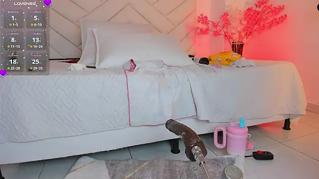 lily_evil's Webcam Show