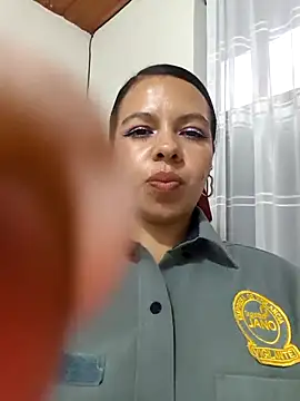 Ariana-07's Live Sex Cam Show