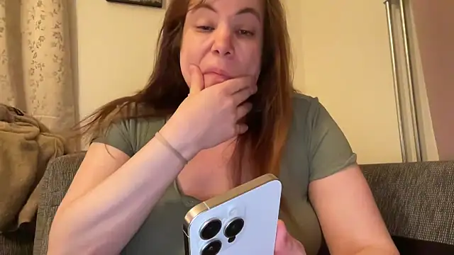 cumwithmee3's Webcam Show