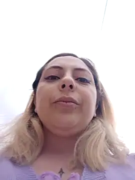 madelaine-'s Webcam Show