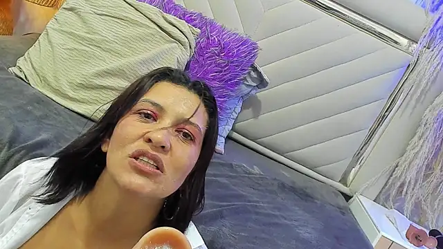 Slut_Milf_'s Webcam Show