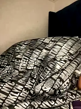 Boneca25's Webcam Show
