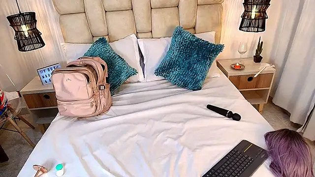 AdharaSmithh's Webcam Show