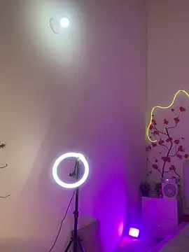 cristal_subin69's Webcam Show