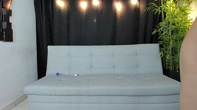 Wet_Girlxxx's Webcam Show