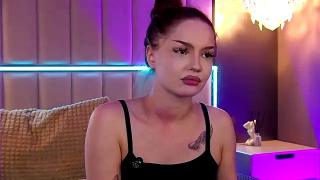 AlexaBright's Webcam Show
