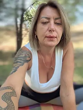Milena-MilfaXXX's Live Sex Cam Show