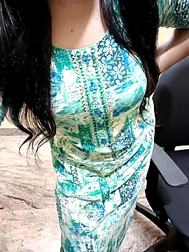 Pooja-05's Webcam Show