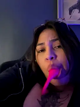 miacanela_xo's Webcam Show