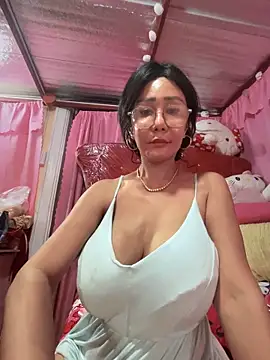 sweetieme's Webcam Show