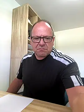 coupleLatinaLovers' Webcam Show