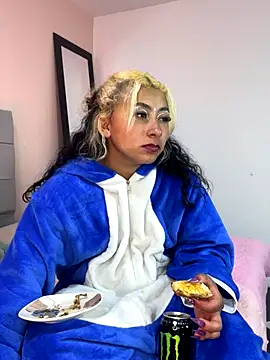 Khaleessiii: вебкам-шоу