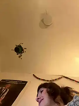 nubileplaything's Webcam Show