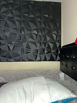 Madeli0217's Live Sex Cam Show