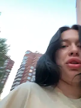 AlishaOfThorns' Live Sex Cam Show