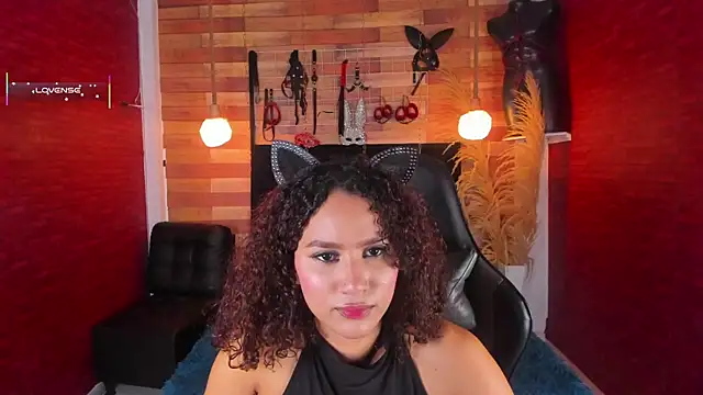 Emily_brown04's Webcam Show