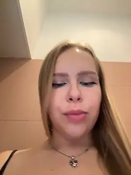 Liza_risky's Webcam Show